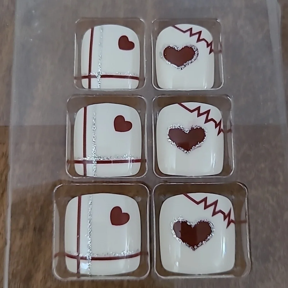 2/$16 Red Hearts To Press On Toenails